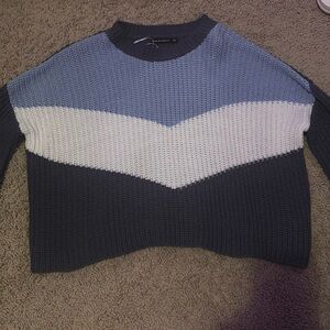 XS Blue Long Sleeve Moon & Madison Sweater